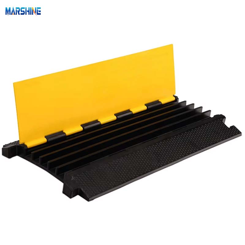 Elektrische Kabelabdeckung, Bodenschutz aus Gummi und Kunststoff für Stromkabel