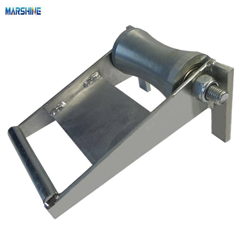 MAR-RR-5 Seilführungsrolle mit abgeschrägtem Winkel, verzinkt